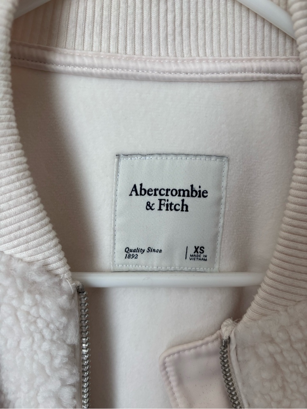 Abercrombie & Fitch Ivory Sherpa Bomber Jacket - Picture 7 of 7